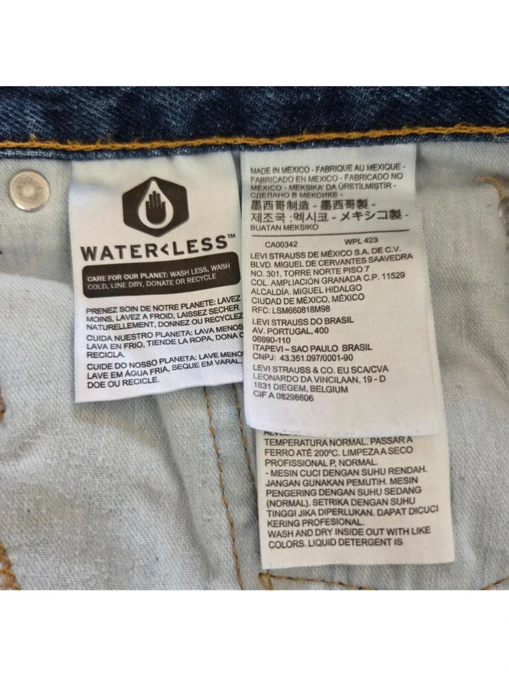 Levi's Men's 550 Relaxed Fit Tapered Blue Jeans W44 L34 Water<Less Denim #1589